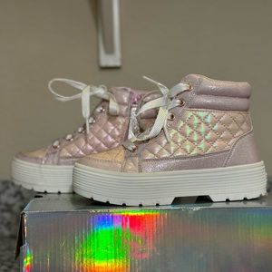 Skechers girls elevated sneaker